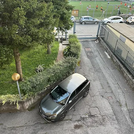 D With Private Parking Included! *